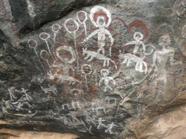 150909_meenmuttiparai_sheltr-paintings_gps-10-09-300-77-58-600_-11