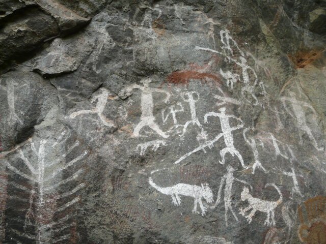 150909_meenmuttiparai_sheltr-paintings_gps-10-09-300-77-58-600_-13